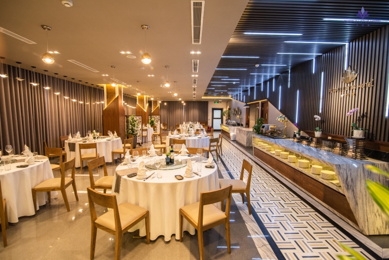 Khách sạn Lotus Hotel Hải Dương cung cấp dịch vụ ăn uống cho khách hàng